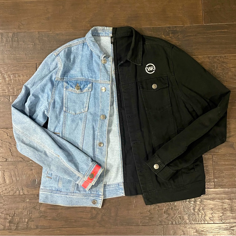 Y&R Young & Reckless Women’s Medium Duality Denim Jean Jacket Black and Blue